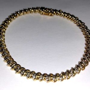 Gold tennis bracelet
